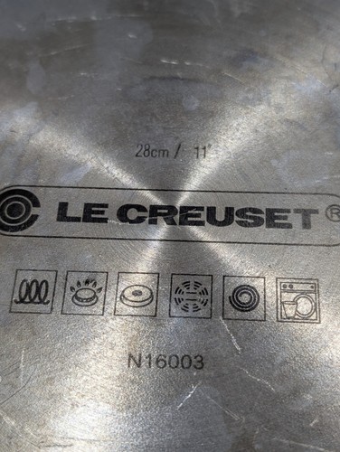 Le Creuset Toughened Non-Stick Wok 28cm / 11" N16003 - Picture 8 of 10