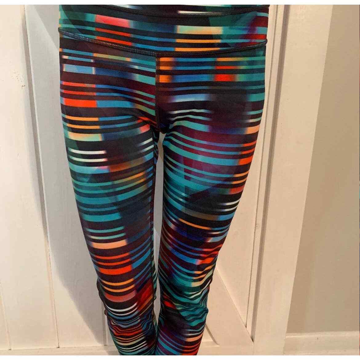 Athleta Multi-colored striped capri leggings size… - image 4