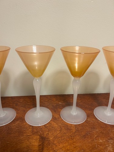 Set of 6 Stevens & Williams Blown Glass Alabaster Rosaline 6 3/8" Wine Glasses - Picture 4 of 12