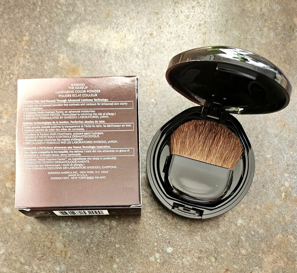 Shiseido The Makeup L4 GOLDEN BRONZE Luminizing Color Powder w/brush NIB! - Image 3 of 3