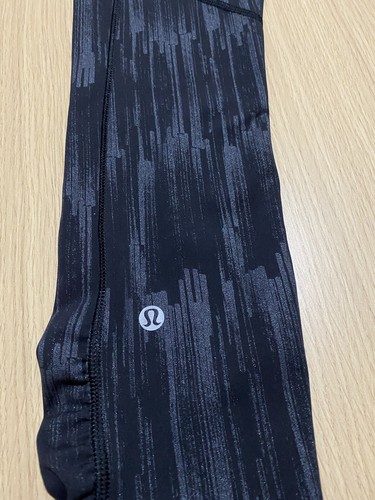Lululemon Womens Leggings Pants Size US 2 AU 6 w/ Ruffles Print Running Gym Yoga - Picture 8 of 12
