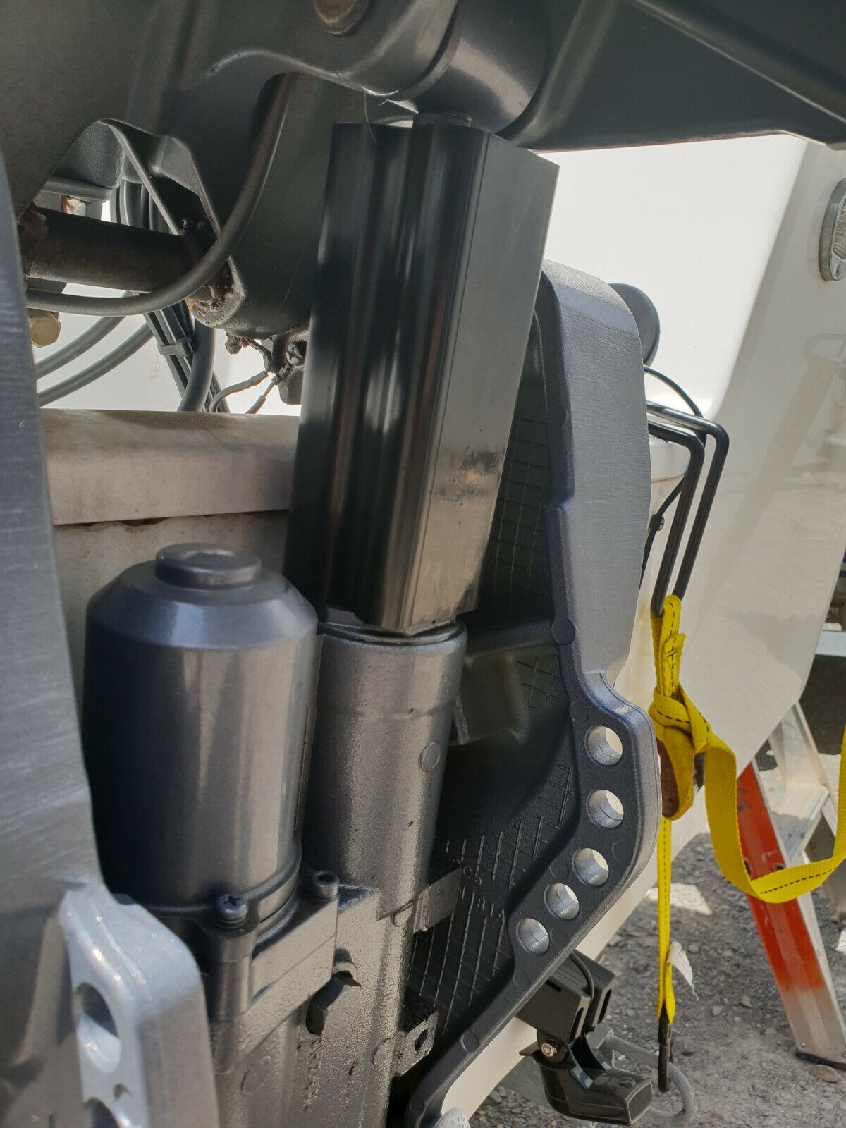 Outboard Motor Universal Travel Support Outboard Travel Safety Boat