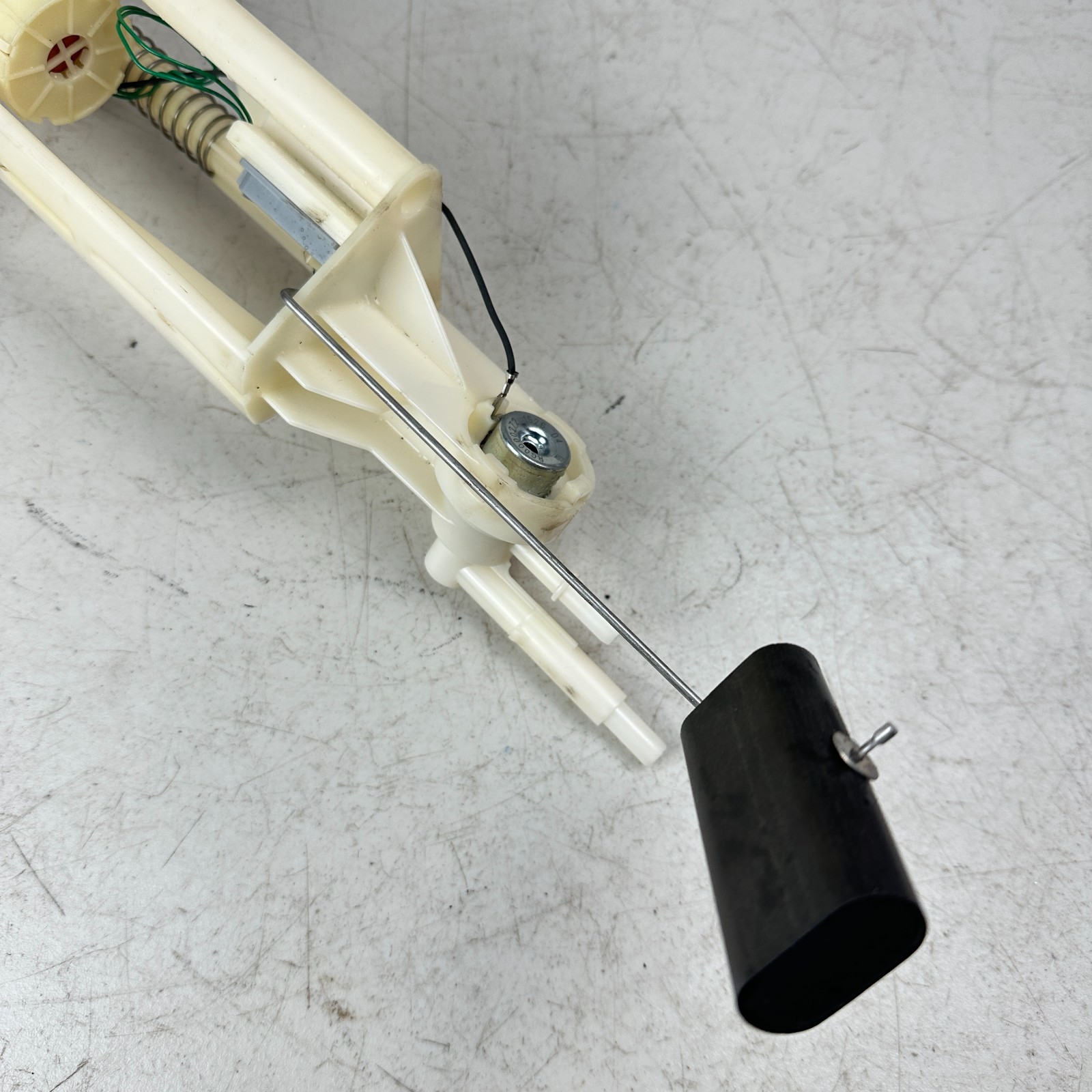 05-13 CHEVROLET CORVETTE CADILLAC XLR RIGHT FUEL PUMP MODULE ASSEMBLY TANK OEM