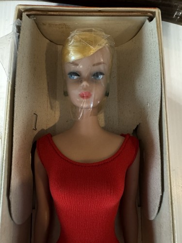 Vintage Barbie Swirl Ponytail Doll Platinum Blonde with Box Mules Stand #850 - Picture 3 of 19
