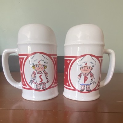 Ceramic Salt & Pepper Shakers Set of 2 Mug Shape w/ Handle Chef White Red