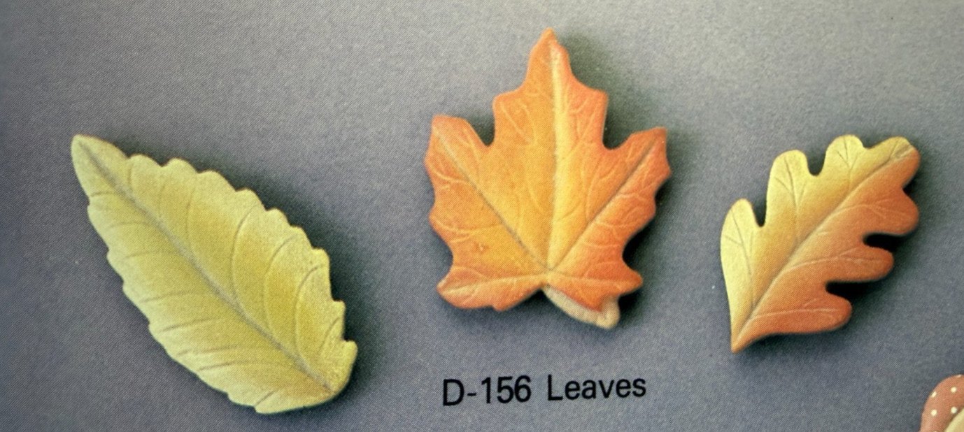 VINTAGE DONA'S CERAMIC MOLD #D-156 LEAF MAGNETS