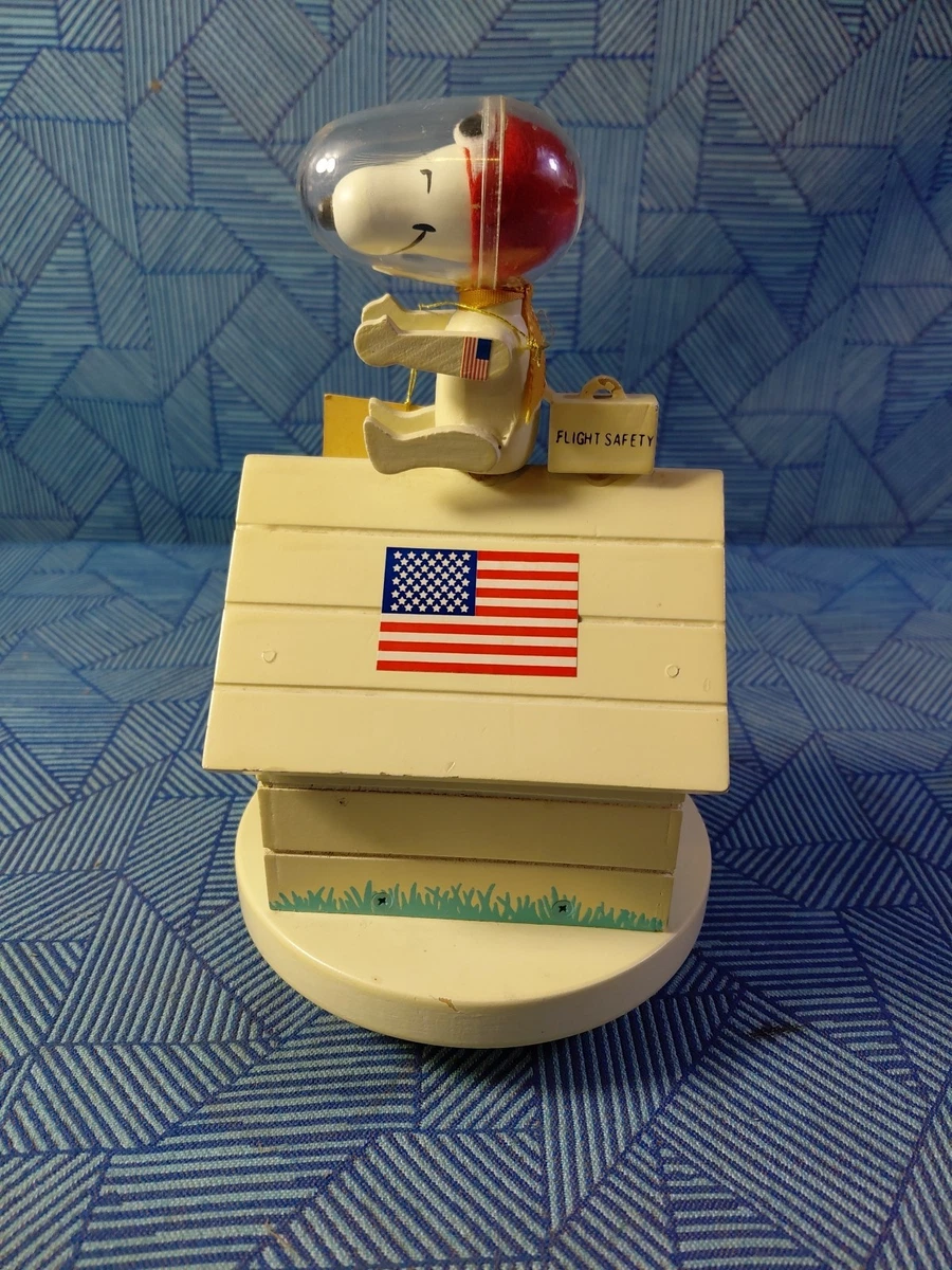 Snoopy Music Box Indiana Collectible Music Boxes (1970-Now) for