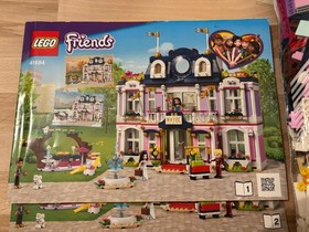 LEGO&reg; Friends City Hotel / Set 41684 41002 | Used