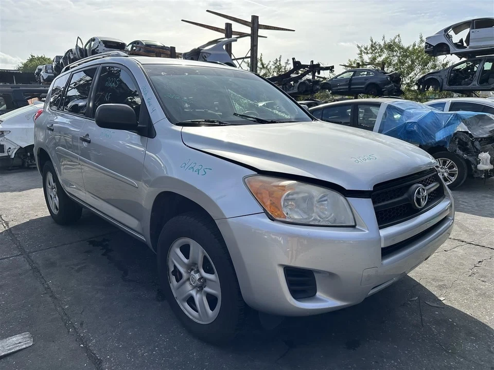 Fuel Vapor Charcoal Canister 2009 10 11 12 Toyota Rav 4 Part # 777400R010 - Image 2 of 4