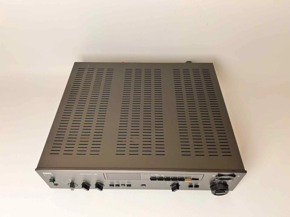 NAD 7130 立体声接收器 — 第 4/4 张图片