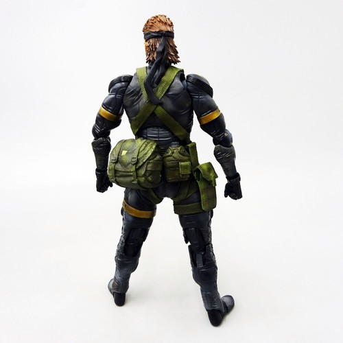 Play Arts Kai Metal Gear Solid Peace Walker Snake Sneaking Suit ver. Square Enix - Picture 4 of 16