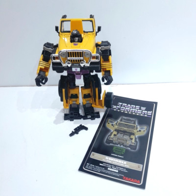 Takaratomy Transformers Binaltech BT-09 Swindle feat. Jeep Wrangler