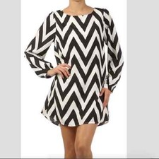 Everly Black & White Geometric Black Dress(Size Small)