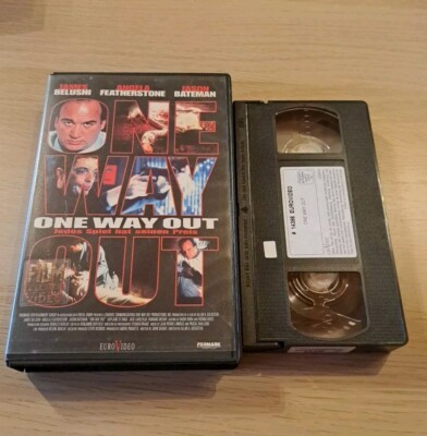 VHS | One Way Out - Jedes Spiel hat seinen Preis