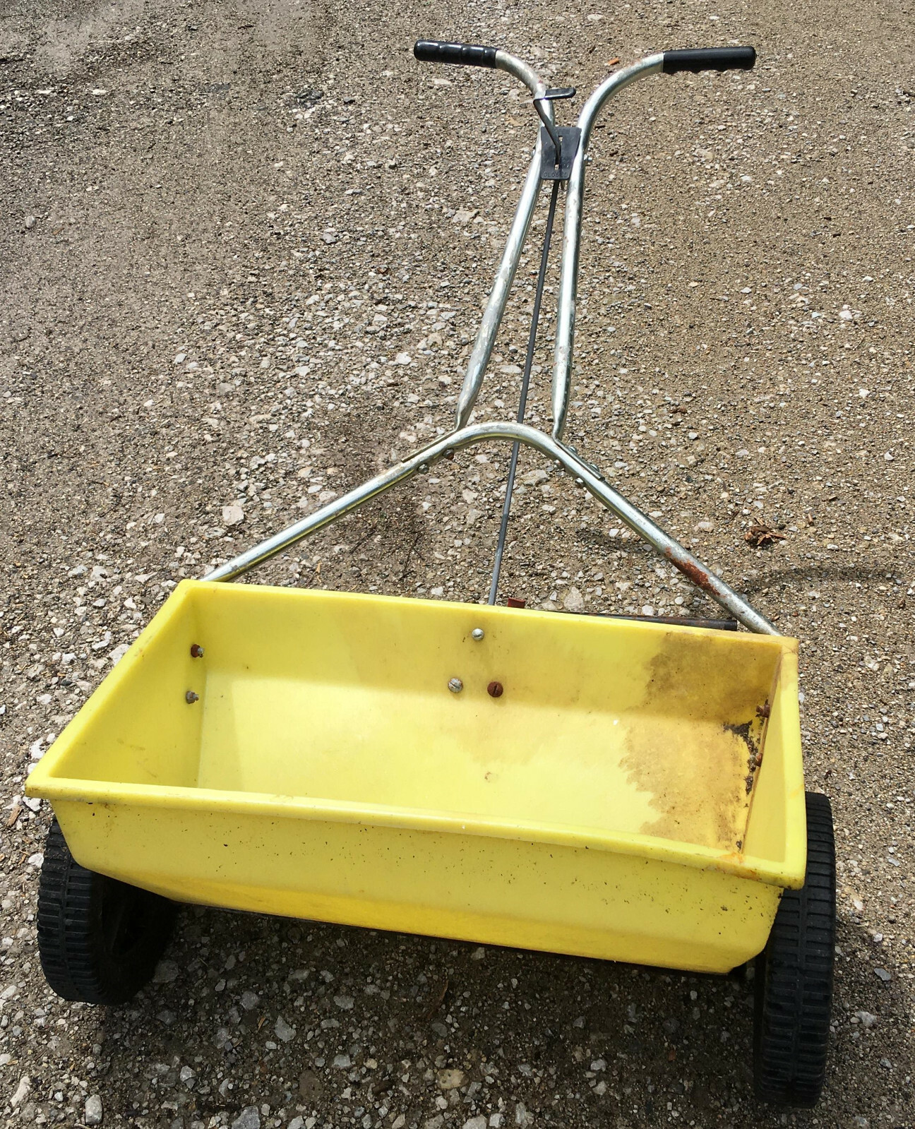 Lawn Spreader for sale 68 ads for used Lawn Spreaders