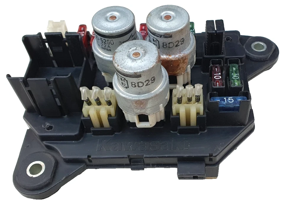Caja de conexiones de fusibles Kawasaki GPZ750 caja de fusibles panel de relé 1985 GPZ 750 EE. UU. Foto 2 de 4