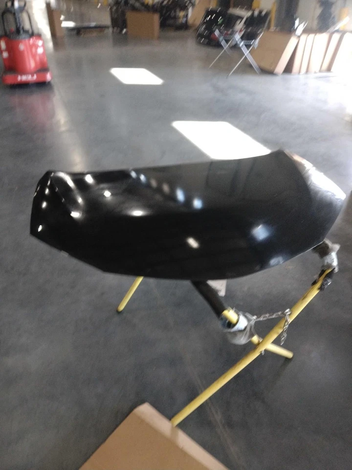 Capó usado se adapta a: Toyota Corolla 2017 grado A Foto 2 de 4