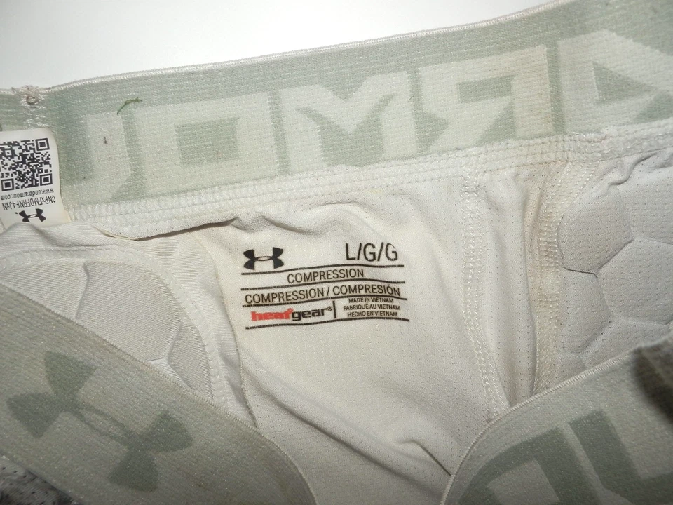 Pantalones Cortos de Compresión Acolchados Under Armour HEX Para Hombre Grandes Fútbol HeatGear SP2023 Foto 3 de 4