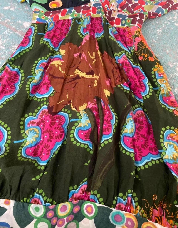 Vestido Desigual Grande Línea A Colorido Mixto Patrón Artístico, Cuello en V Delantero y Trasero Foto 2 de 4