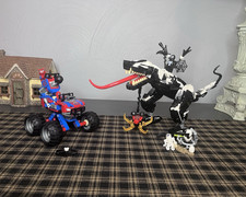 LEGO Marvel Spider-Man: 76151 Venomosaurus Am...