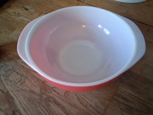 1950s Vintage Pink Flamingo PYREX 024  2Qt Round Casserole Dish Bowl