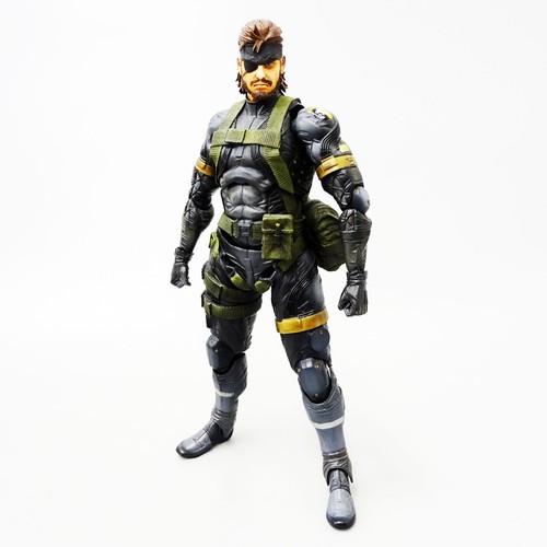Play Arts Kai Metal Gear Solid Peace Walker Snake Sneaking Suit ver. Square Enix - Picture 2 of 16