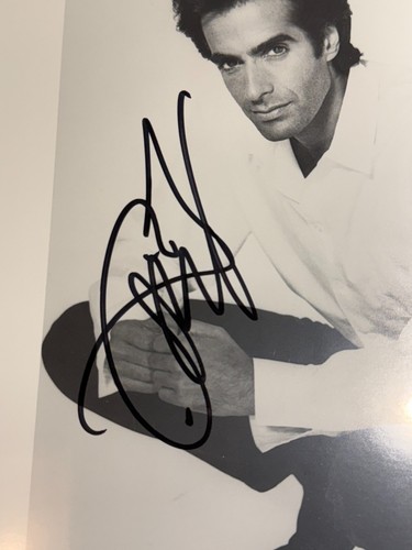 Vintage David Copperfield Autograph 8 x 10 Photo! Magician, Magic, Illusionist - Picture 2 of 2