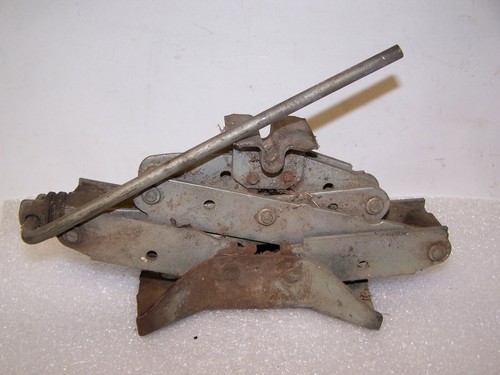 GENUINE VW AUDI Spare Tire Trunk Compartment Emergency Scissor Screw Jack XGZ - 第 3/9 張圖片