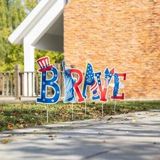 Glitzhome 43.2"H Metal Patriotic BRAVE Garden Yard Stake, Set of 5