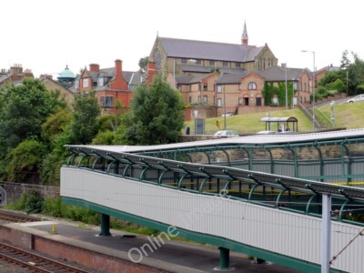 Foto 6x4 Zugangsbrücke zum U-Bahnhof Bahnsteig, Fäll Newcastle upon c2010