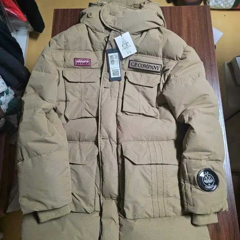 CP Company x Adidas Collaboration Padded Jacket - M, New thumbnail 7