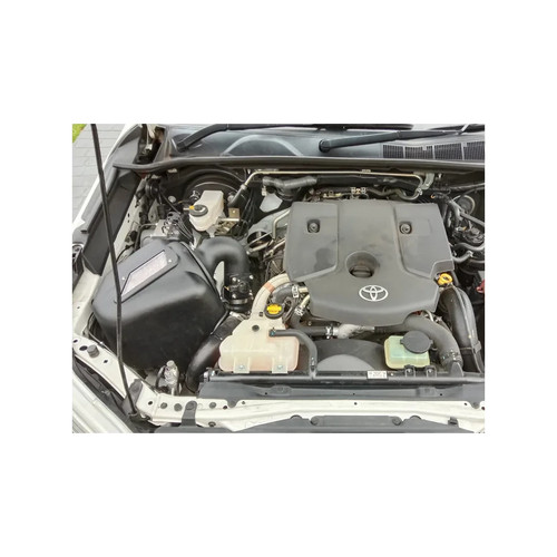 Kit de admisión de aire frío K&N con filtro engrasado para Toyota Hilux/Fortuner 2015-2025 2,8 L - Imagen 4 de 13