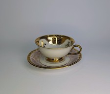 Bavaria Elfenbein-Porzellan Elegante Mokka Tasse mit Rosé-Dekor (frühe 1900er)