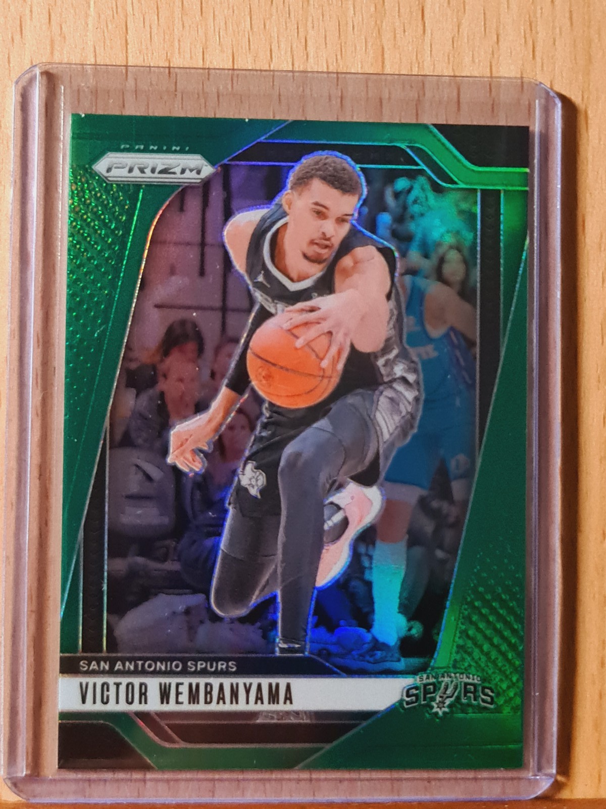 Victor Wembanyama #172 2024-25 Prizm Green Prizm Spurs P0226A