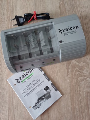 Batterie-Ladegerät für Stabbatterien, einschl. AAAA, AAA, AA, C,D,N, 9V, 6V ect.