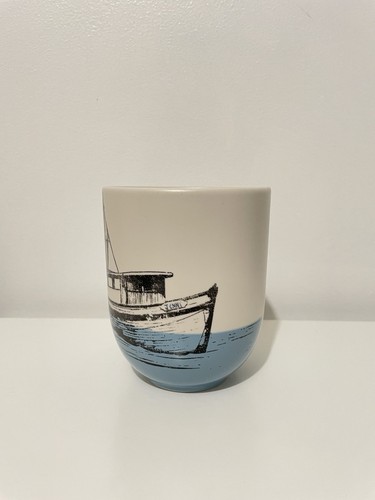 Bubba Gump Shrimp Co Oversized Ceramic Mug 2019 - Picture 4 of 12