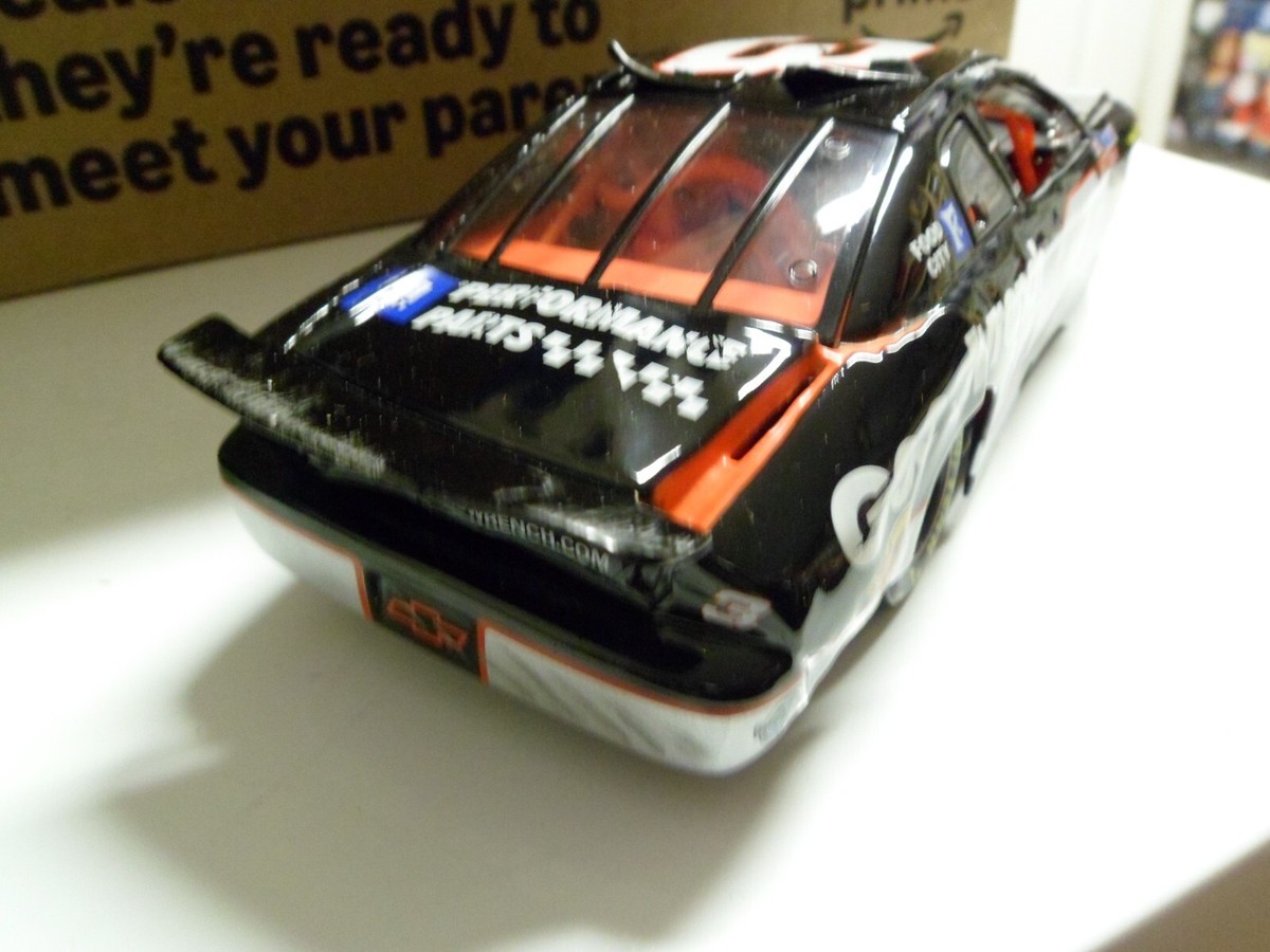 ＆【A0228】レア デイルアーンハート#3 トリビュート/ダイキャストハウラー 3 Earnhardt SR Crash Car Goodwrench 1997 Monte Carlo Action