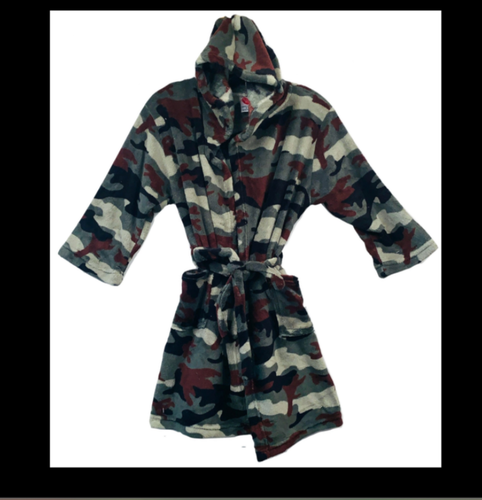 Made With Love & Kisses Youth Size 8-10 Cozy Soft Green Camo hooded robe EUC - Picture 7 of 8