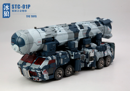 TFC Toys STC-01P Supreme Techtial Commander Ice Wolf Version - Picture 2 of 4