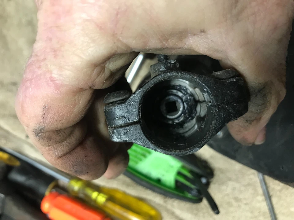 Homelite String Trimmer UT-20704 gearbox WITH metal debris shield - Image 4 of 4