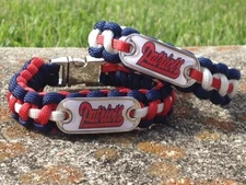 New England Patriots Paracord Bracelet w/ NFL Dog Tag and Metal Buckle AWESOME!!