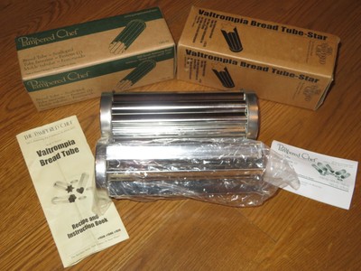 The PAMPERED CHEF Lot of 2 BREAD TUBES Star/Scalloped Flower in BOX