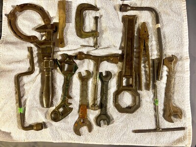 lot-of-14-antique-vintage-wrenches-farm-tool-lot-collectible-or