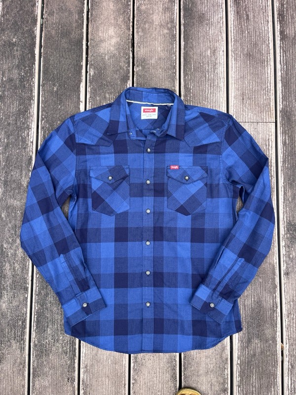 Men's Wrangler Long Sleeve Blue Plaid Cowboy Shirt Medium