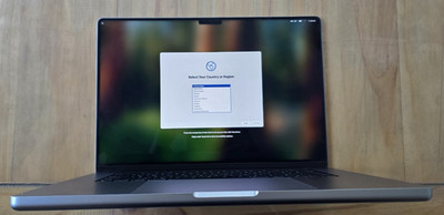 Apple MacBook Pro (M2 Pro Chip) 16.2'' - (12CPU/19GPU, 16GB, 1TB) - Space Gray