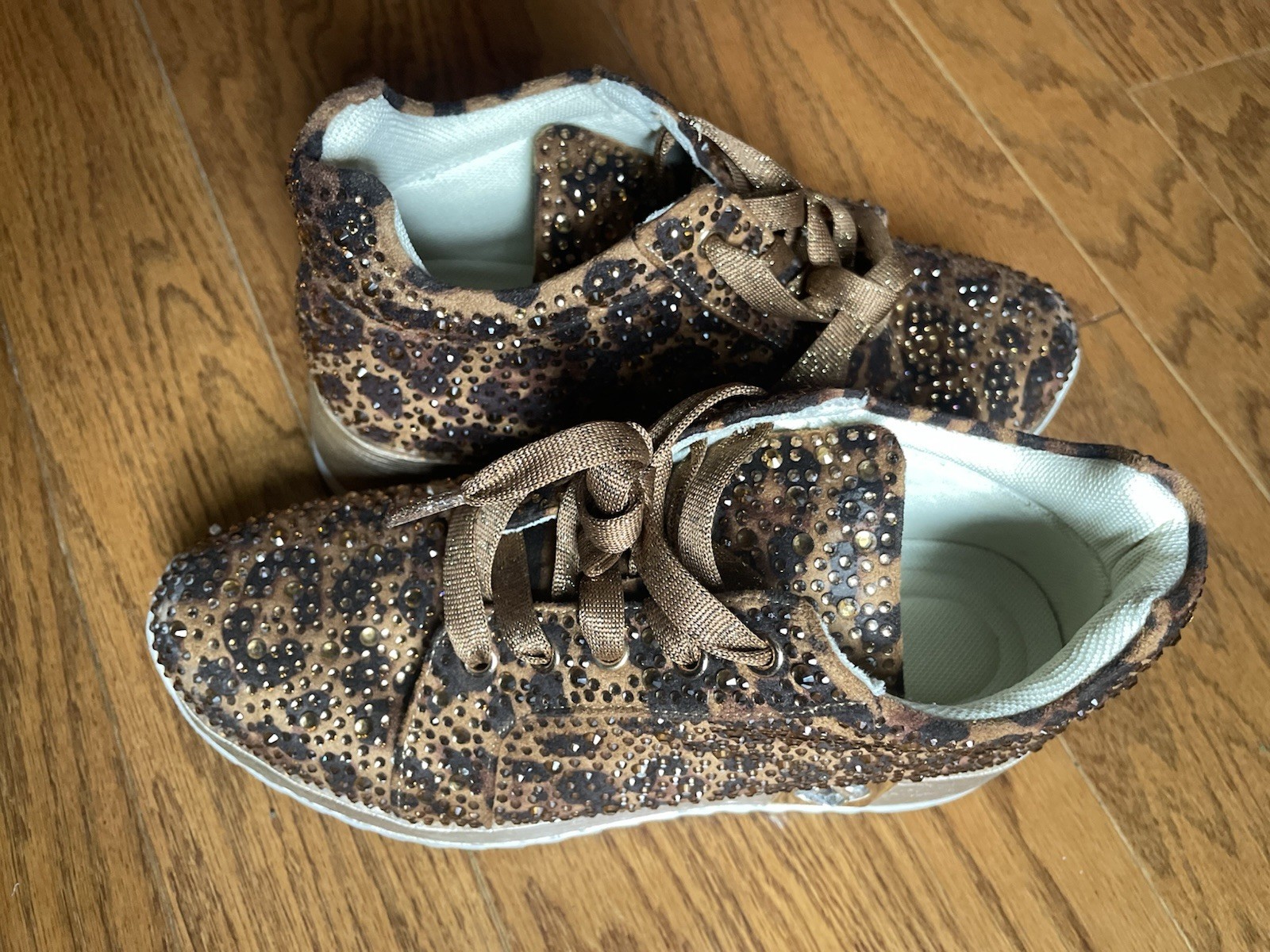 Women&rsquo;s Brown Gold Animal Print Rhinestone Lace-Up Low Top
