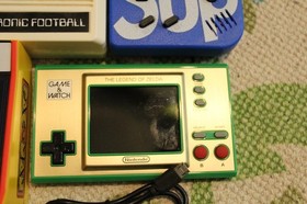 Handheld Video Games Lot--Read Description