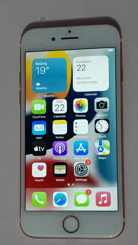 Apple iPhone 7 Unlocked - 32GB 128GB 258GB - Random Color - Good Condition - Image 2 of 4