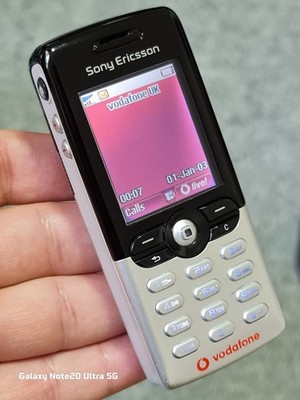 Sony Ericsson T610 (entsperrt) Handy Top Zustand mit Ladegerät