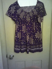 Style & Co. Blouse, Size S. Short Sleeves, crew neck with Pleates around, Navy